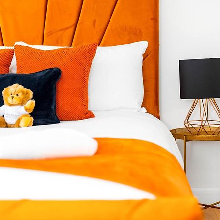 Luxury City Centre 5 Bed House With En-Suite, Bbq, On-Site Parking By Azura Nights Birmingham Ngoại thất bức ảnh